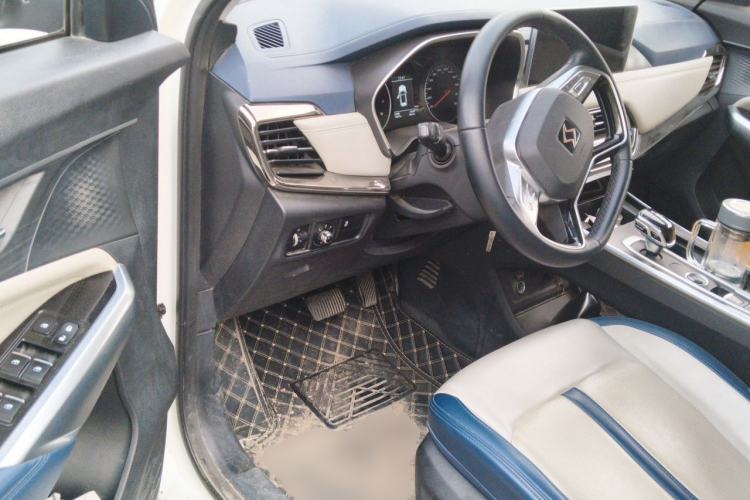 Used SOL X8 2022 Da Sheng Edition 300T DCT Xingzhe Model 7 Seats Driver Seat