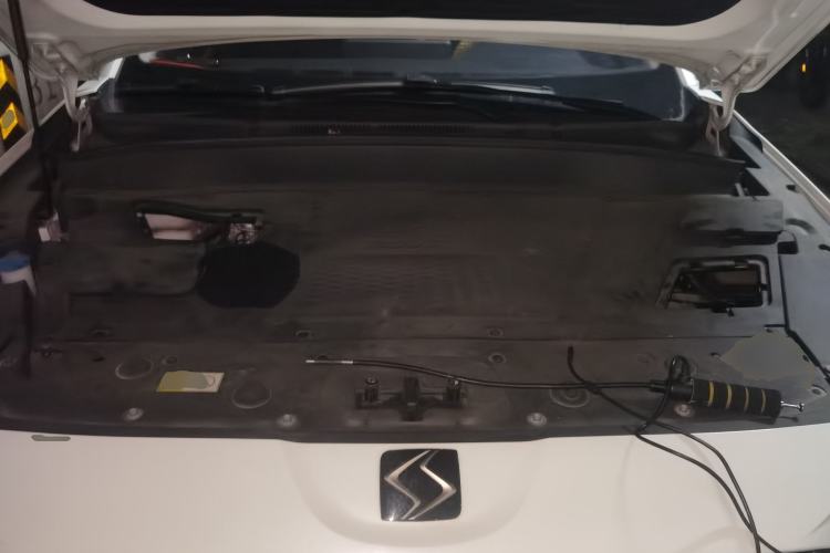 Used SOL X8 2022 Da Sheng Edition 300T DCT Xingzhe Model 7 Seats Engine Bay