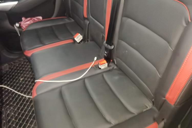 Used SOL X8 2022 Da Sheng Edition 300T DCT Xingzhe Model 7 Seats Left Rear Seat