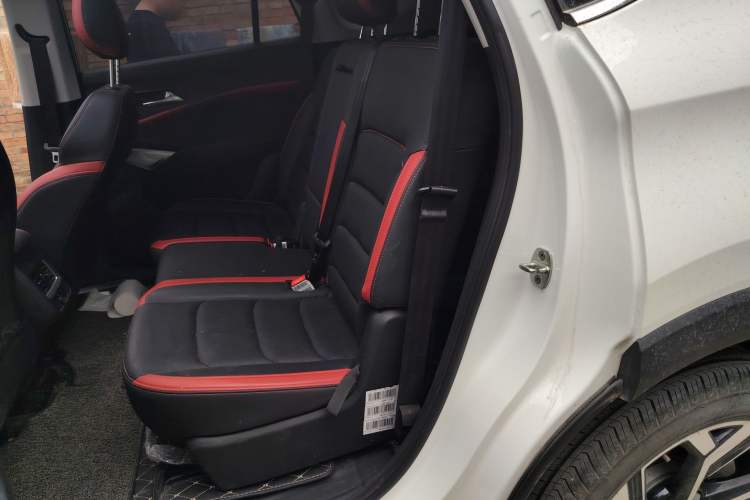 Used SOL X8 2022 Da Sheng Edition 300T DCT Xingzhe Model 7 Seats Left Rear Seat