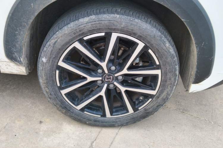 Used SOL X8 2022 Da Sheng Edition 300T DCT Xingzhe Model 7 Seats Right Front Wheel Hub