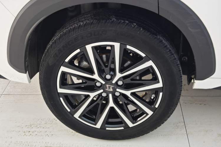 Used SOL X8 PLUS 2023 1.5 TGDI DCT Smart Edition 7-Seater Exterior 8