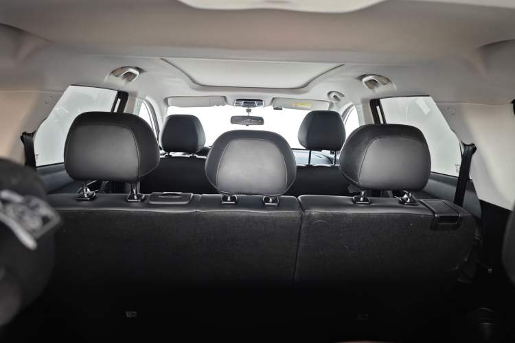 Used SOL X8 PLUS 2023 1.5 TGDI DCT Smart Edition 7-Seater Interior 4