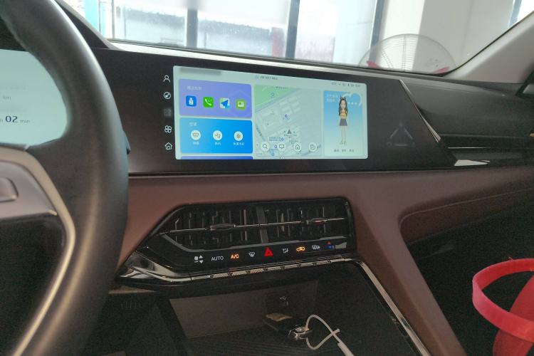 Used SOL X8 PLUS 2023 1.5 TGDI DCT Smart Edition 7-Seater Audio And AC Panel