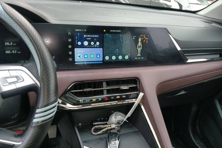 Used SOL X8 PLUS 2023 1.5 TGDI DCT Smart Edition 7-Seater Audio And AC Panel