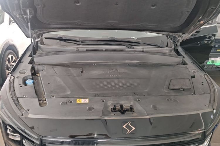 Used SOL X8 PLUS 2023 1.5 TGDI DCT Smart Edition 7-Seater Engine Bay