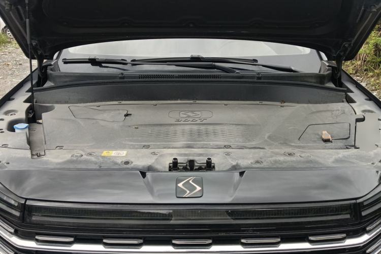 Used SOL X8 PLUS 2023 1.5 TGDI DCT Smart Edition 7-Seater Engine Bay