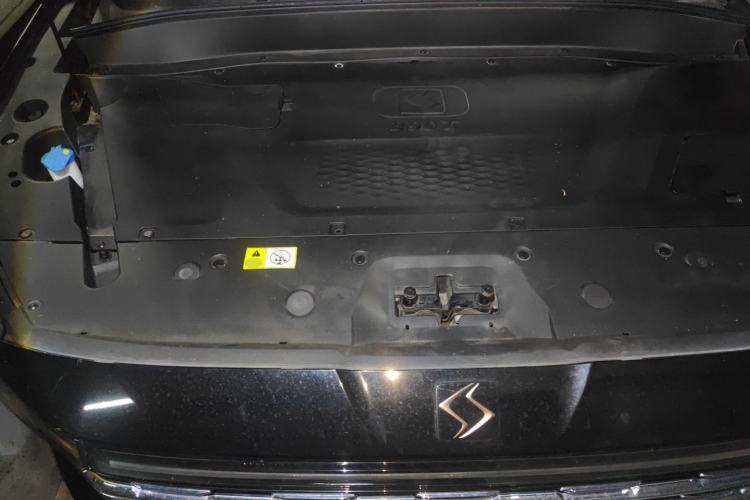 Used SOL X8 PLUS 2023 1.5 TGDI DCT Smart Edition 7-Seater Engine Bay
