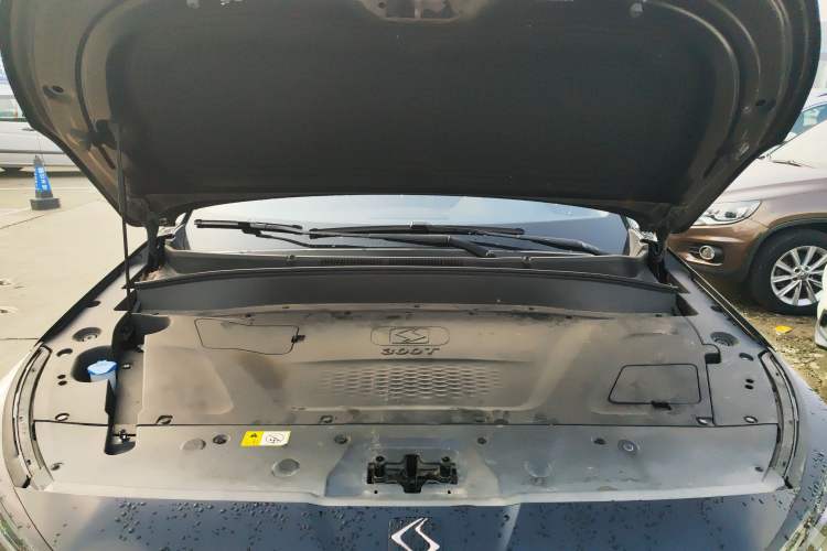 Used SOL X8 PLUS 2023 1.5 TGDI DCT ZhiShang Edition 7-Seater Engine Bay