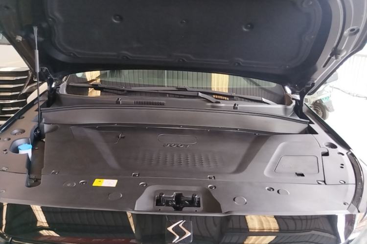 Used SOL X8 PLUS 2023 1.5 TGDI DCT Smart Edition 7-Seater Engine Bay