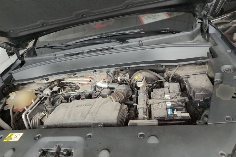 Used SOL X8 PLUS 2023 1.5 TGDI DCT Smart Edition 7-Seater Engine Bay