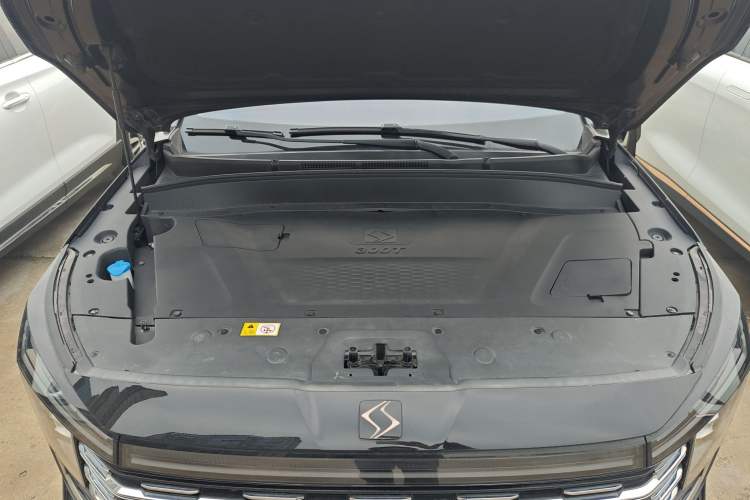 Used SOL X8 PLUS 2023 1.5 TGDI DCT Smart Edition 7-Seater Engine Bay