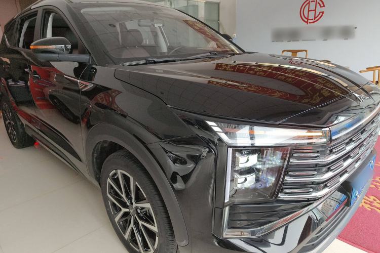 Used SOL X8 PLUS 2023 1.5 TGDI DCT Smart Edition 7-Seater Exterior 2