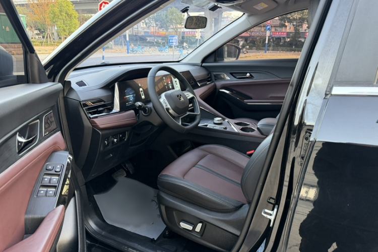 Used SOL X8 PLUS 2023 1.5 TGDI DCT Smart Edition 7-Seater Exterior 5