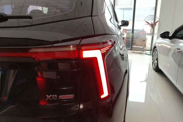 Used SOL X8 PLUS 2023 1.5 TGDI DCT Smart Edition 7-Seater Exterior 6