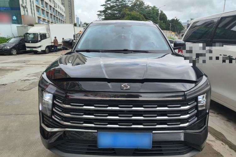 Used SOL X8 PLUS 2023 1.5 TGDI DCT Smart Edition 7-Seater Front