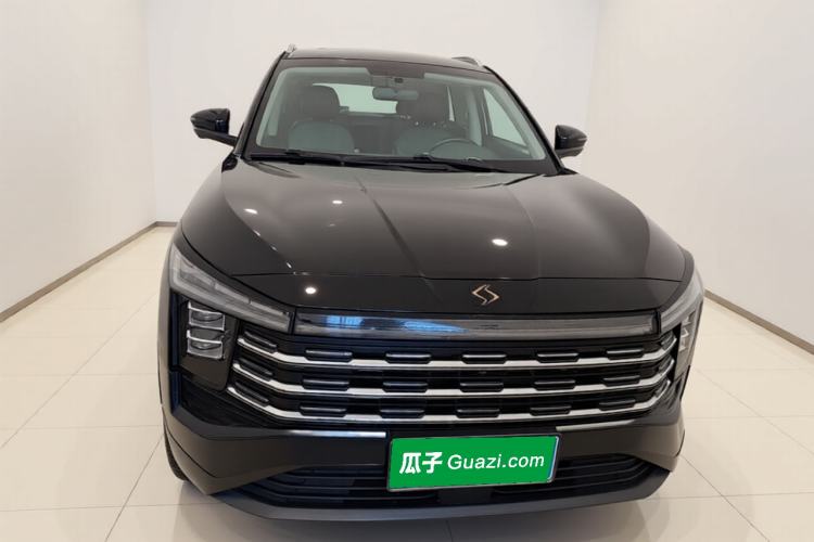 Used SOL X8 PLUS 2023 1.5 TGDI DCT Smart Edition 7-Seater Front