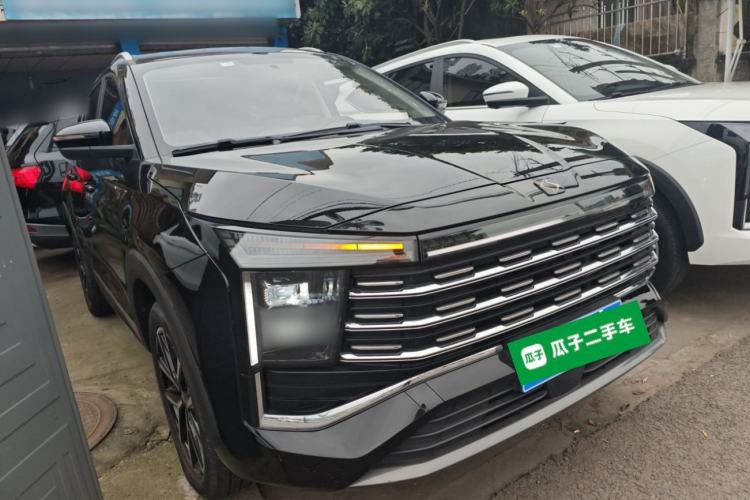 Used SOL X8 PLUS 2023 1.5 TGDI DCT Smart Home Edition 7-Seater Front Right 45 Deg