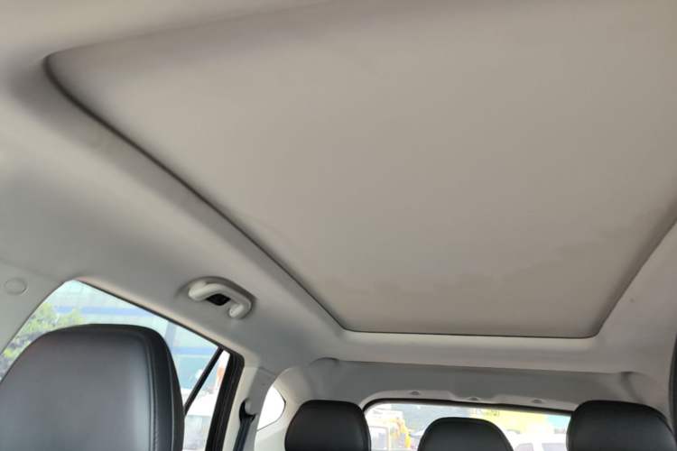 Used SOL X8 PLUS 2023 1.5 TGDI DCT Smart Edition 7-Seater Headliner