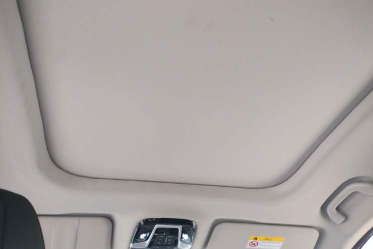 Used SOL X8 PLUS 2023 1.5 TGDI DCT Luxury Edition 7-Seater Headliner