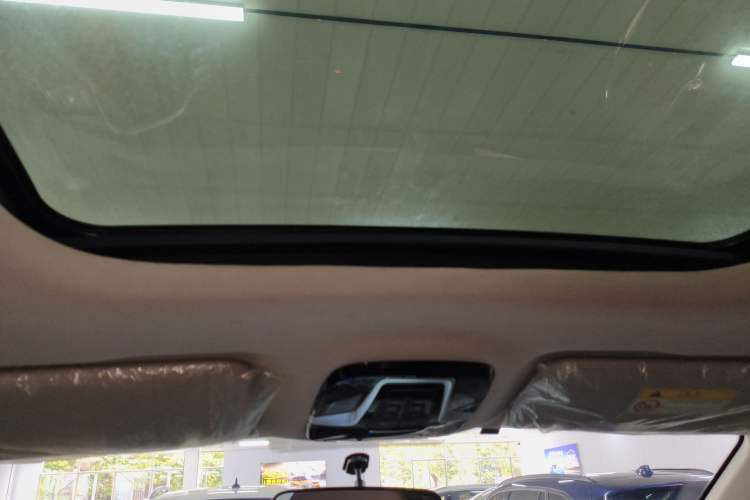 Used SOL X8 PLUS 2023 1.5 TGDI DCT Smart Edition 7-Seater Headliner