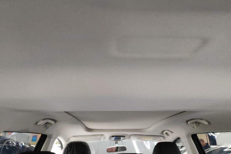 Used SOL X8 PLUS 2023 1.5 TGDI DCT Smart Edition 7-Seater Headliner