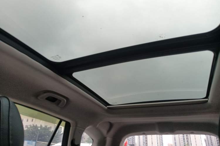 Used SOL X8 PLUS 2023 1.5 TGDI DCT Smart Edition 7-Seater Headliner