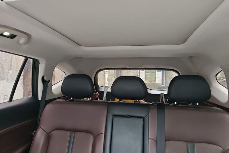 Used SOL X8 PLUS 2023 1.5 TGDI DCT Smart Edition 7-Seater Headliner