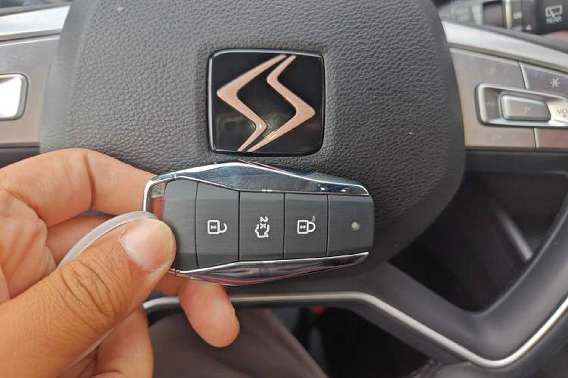 Used SOL X8 PLUS 2023 1.5 TGDI DCT Smart Edition 7-Seater Interior 1