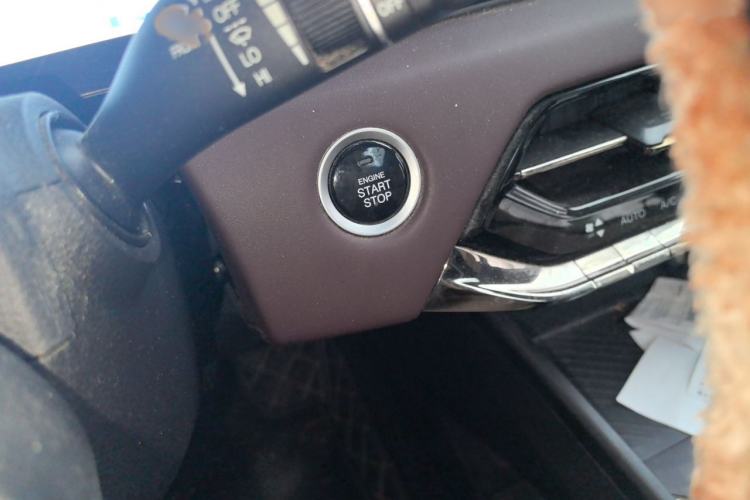 Used SOL X8 PLUS 2023 1.5 TGDI DCT Smart Enjoyment Edition 5 Seats Interior 1