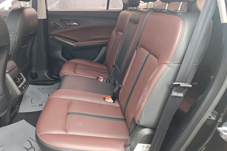 Used SOL X8 PLUS 2023 1.5 TGDI DCT Smart Edition 7-Seater Interior 4