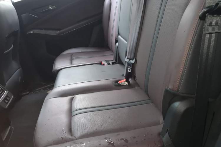 Used SOL X8 PLUS 2023 1.5 TGDI DCT Smart Enjoyment Edition 5 Seats Interior 4