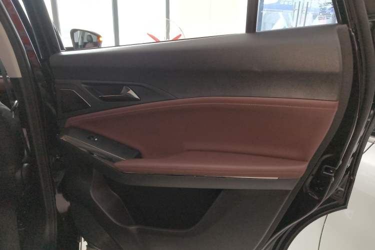 Used SOL X8 PLUS 2023 1.5 TGDI DCT Smart Edition 7-Seater Interior 6
