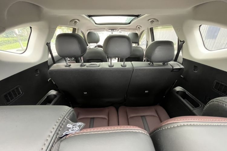 Used SOL X8 PLUS 2023 1.5 TGDI DCT Smart Edition 7-Seater Interior 6