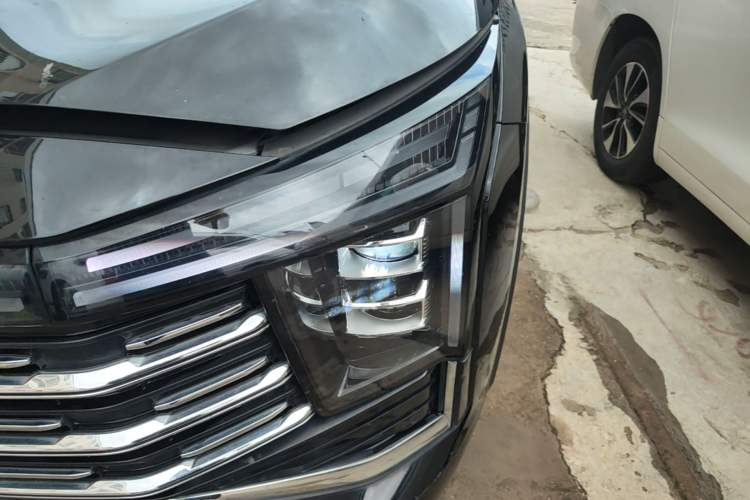 Used SOL X8 PLUS 2023 1.5 TGDI DCT Smart Edition 7-Seater Left Front Headlight