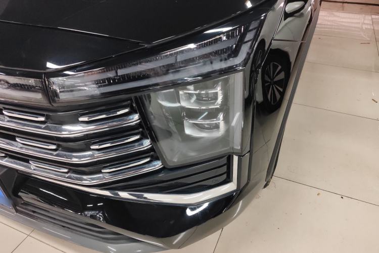 Used SOL X8 PLUS 2023 1.5 TGDI DCT Luxury Edition 7-Seater Left Front Headlight