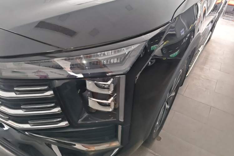 Used SOL X8 PLUS 2023 1.5 TGDI DCT Smart Edition 7-Seater Left Front Headlight