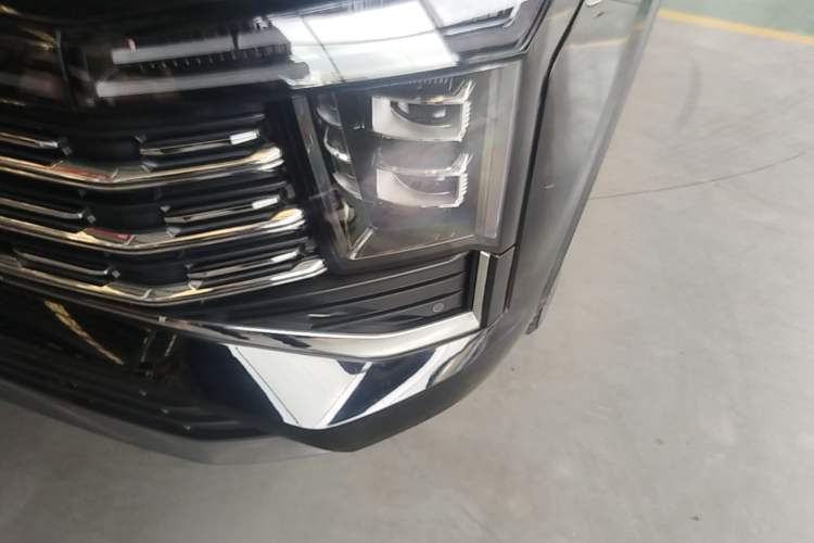 Used SOL X8 PLUS 2023 1.5 TGDI DCT Smart Edition 7-Seater Left Front Headlight