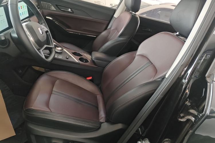 Used SOL X8 PLUS 2023 1.5 TGDI DCT Smart Edition 7-Seater Left Front Seat