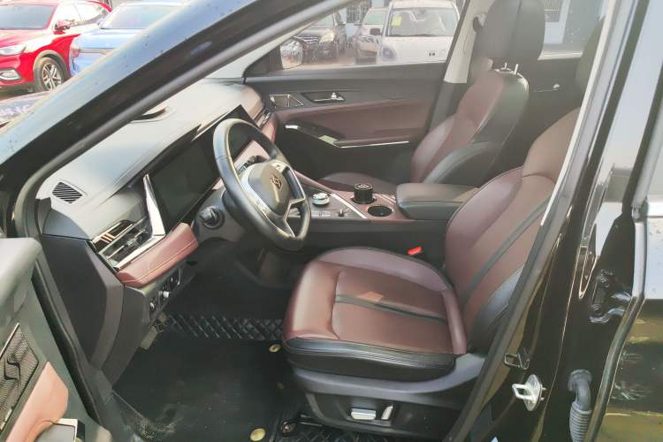 Used SOL X8 PLUS 2023 1.5 TGDI DCT ZhiShang Edition 7-Seater Left Front Seat