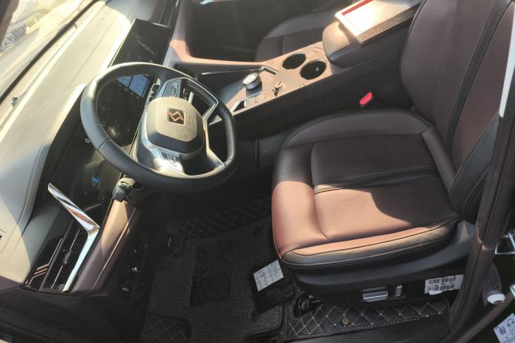 Used SOL X8 PLUS 2023 1.5 TGDI DCT Smart Edition 7-Seater Left Front Seat