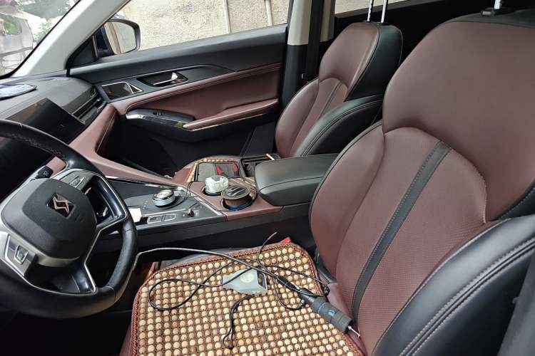 Used SOL X8 PLUS 2023 1.5 TGDI DCT Smart Edition 7-Seater Left Front Seat