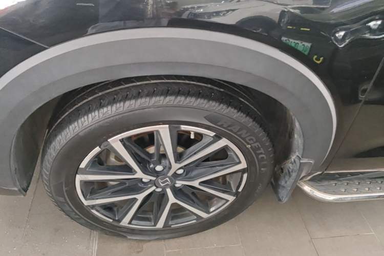 Used SOL X8 PLUS 2023 1.5 TGDI DCT Smart Edition 7-Seater Left Front Wheel Hub