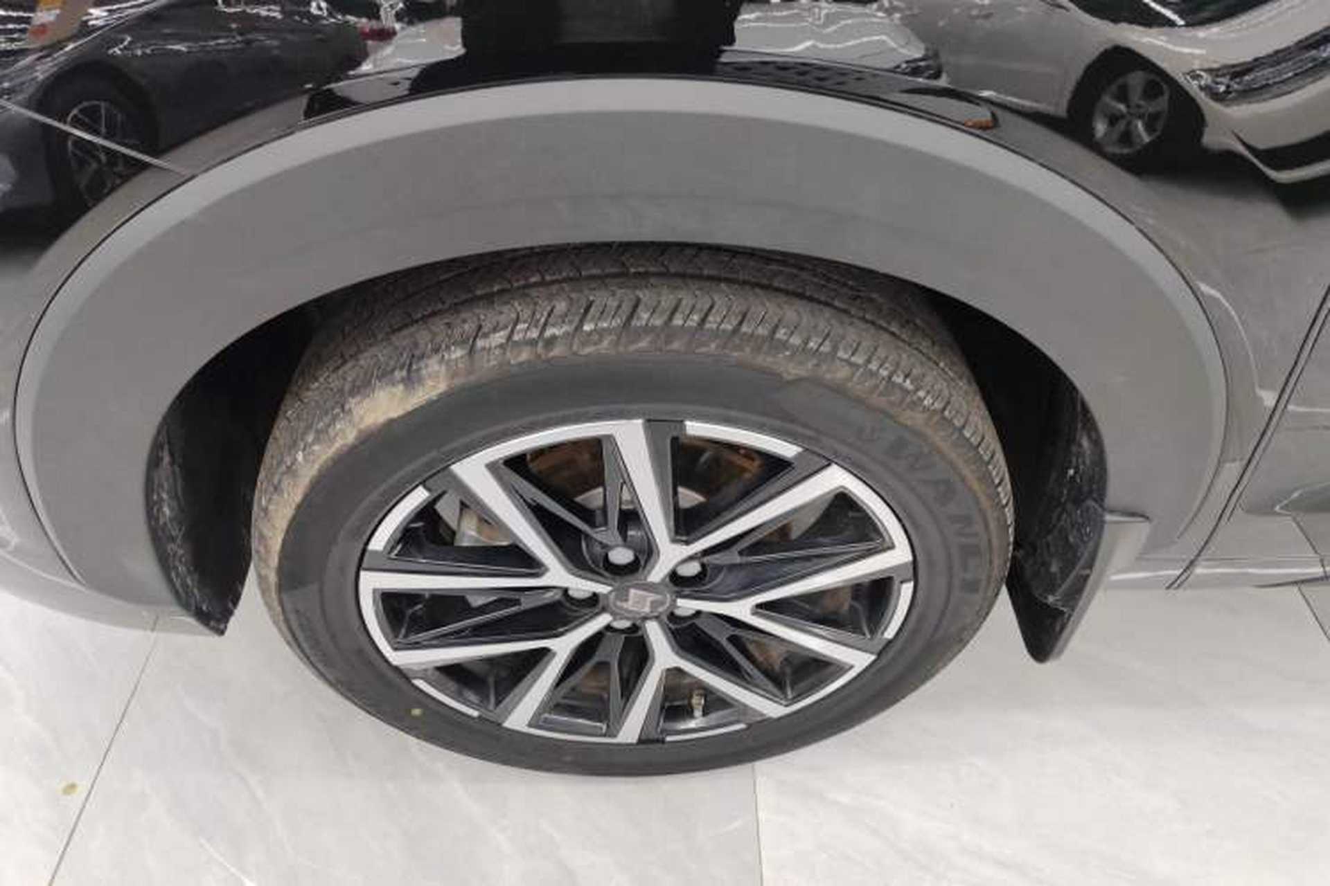 Used SOL X8 PLUS 2023 1.5 TGDI DCT Smart Edition 7-Seater Left Front Wheel Hub