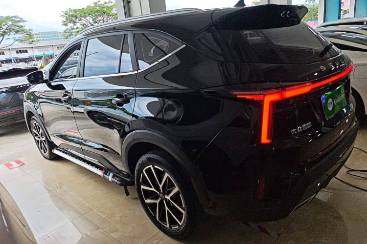 Used SOL X8 PLUS 2023 1.5 TGDI DCT Smart Home Edition 7-Seater Left Side