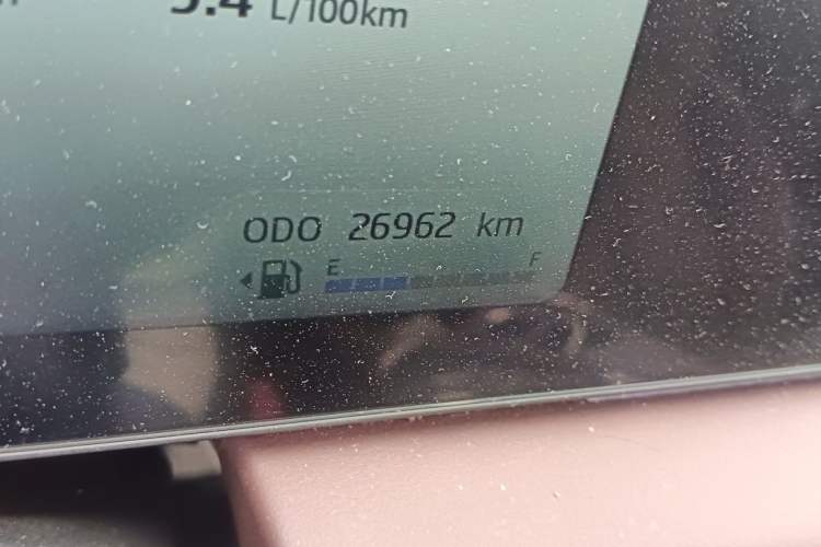 Used SOL X8 PLUS 2023 1.5 TGDI DCT Smart Edition 7-Seater Odometer Close Up