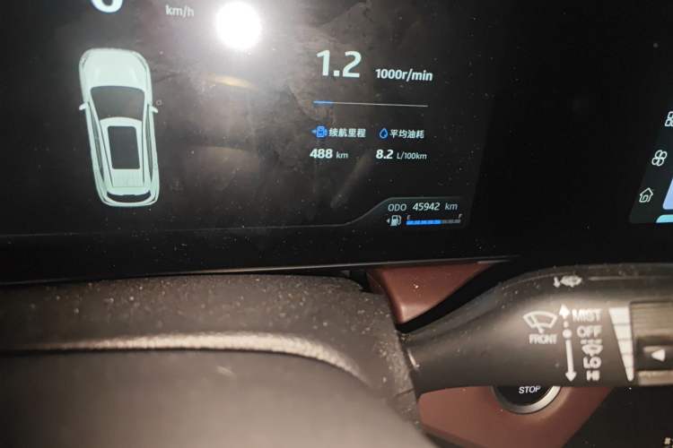 Used SOL X8 PLUS 2023 1.5 TGDI DCT Smart Edition 7-Seater Odometer Close Up