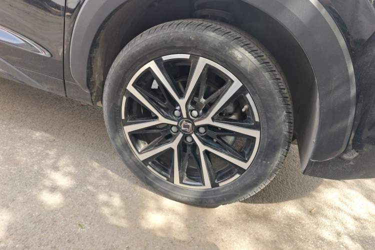 Used SOL X8 PLUS 2023 1.5 TGDI DCT Smart Edition 7-Seater Right Front Wheel Hub