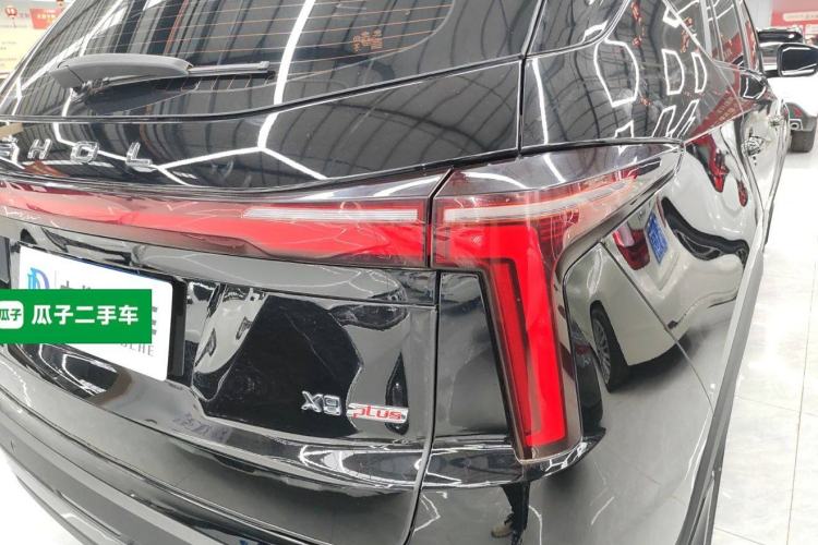 Used SOL X8 PLUS 2023 1.5 TGDI DCT Smart Edition 7-Seater Right Rear Taillight