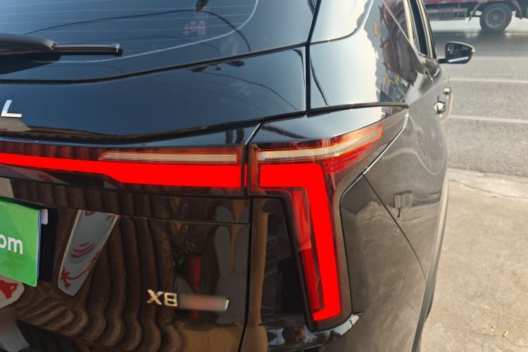 Used SOL X8 PLUS 2023 1.5 TGDI DCT ZhiShang Edition 7-Seater Right Rear Taillight